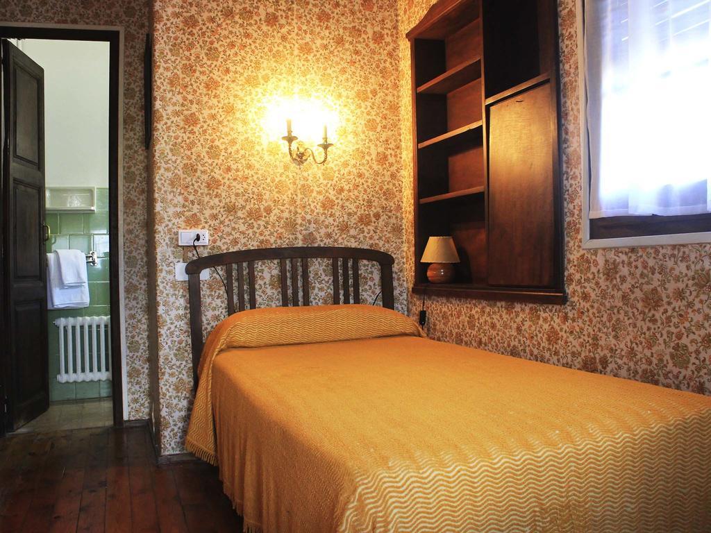 Hostal Rita Belvedere Puigcerdà Szoba fotó