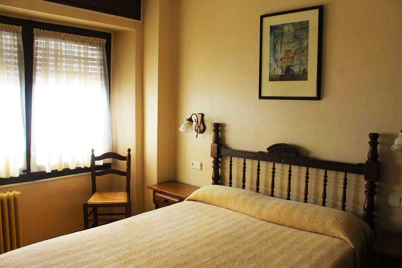Hostal Rita Belvedere Puigcerdà Kültér fotó